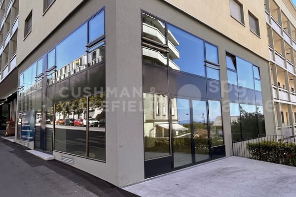 Arcade de 235 m² à forte visibilité, disponible immédiatement - Morges 163 8