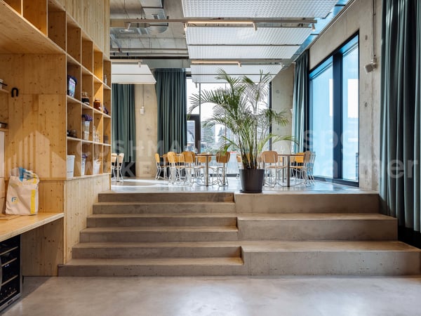 Restaurant de 336 m² avec deux terrasses et dépôt à Charmilles, Genève 10