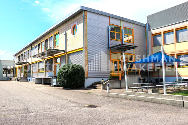 Espaces pour entreprises innovantes dans le Jura - Stand 63 7