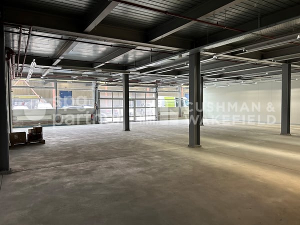 Ateliers et bureaux Plug & Play dans une zone stratégique - Champ Colin 7