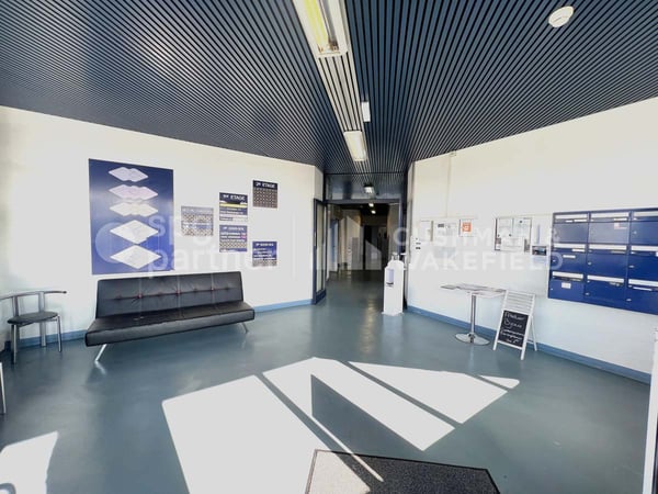 Bureaux lumineux et fonctionnels disponibles à la location ou à la vente - St-Cergue 297 6