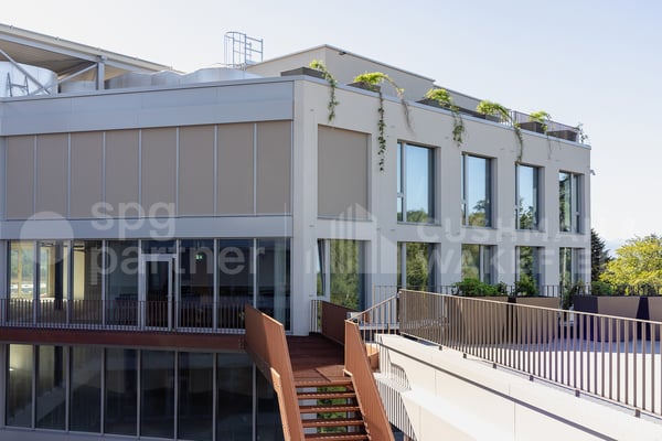 QG CENTER Travaillez, partagez et créez dans un lieu unique 2