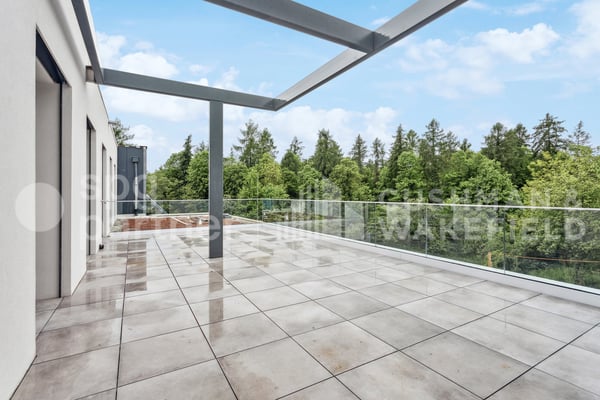 Bureaux, terrasses et rooftop en face du quartier Côté Gare - Mochettaz 7 9