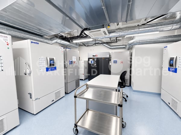 1 500 m² de laboratoires et bureaux à louer près de Genève - CTN 14 2