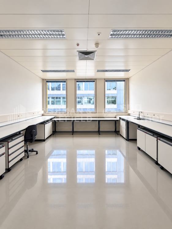 Bureaux et Laboratoires Biotech équipés - CTN 14 4