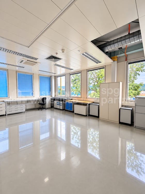 Bureaux et Laboratoires Biotech équipés - CTN 14 6