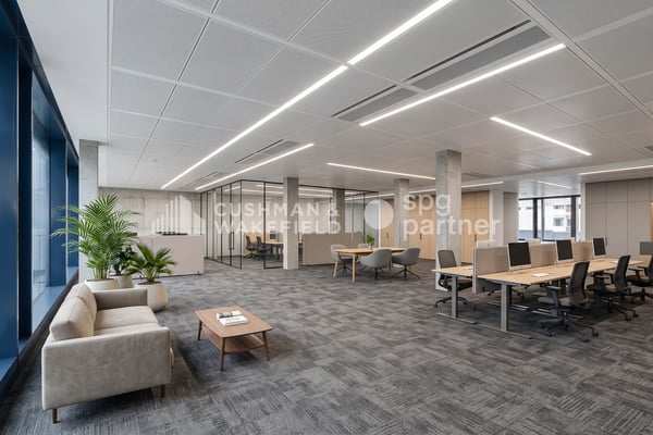 Trembley 12, surface administrative aménagée de 215 m² dans un cadre verdoyant 9
