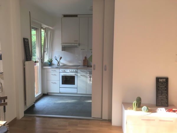 Helle 2 Zimmerwohnung mit ruhigem, sonnigen Balkon ins Grüne 8