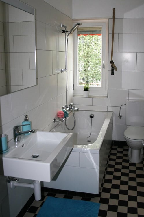 Helle 2 Zimmerwohnung mit ruhigem, sonnigen Balkon ins Grüne 5