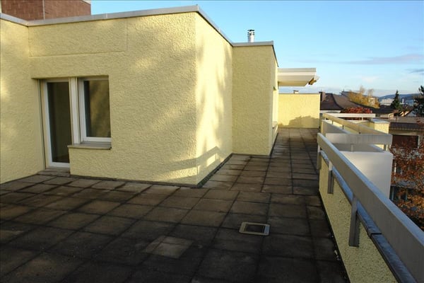 Attraktive 4.5-Zimmer-Attikawohnung im 5. Obergeschoss in Glattbrugg 8