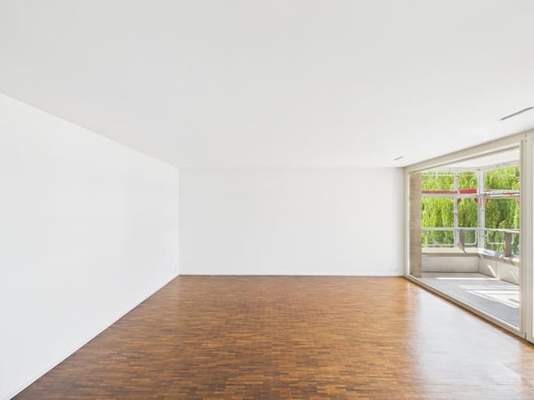 3.5-Zimmer-Wohnung mit neu saniertem Bad und Balkon in Glattpark 7
