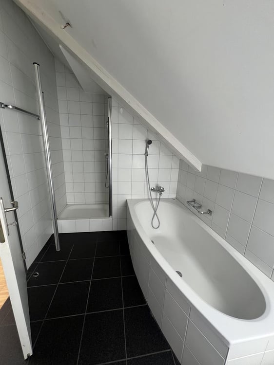 Attraktive 3.5-Zimmer-Dachwohnung 10