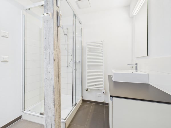 Moderne 3.5-Zimmer-Maisonettwohnung am Stampfenbachplatz 11