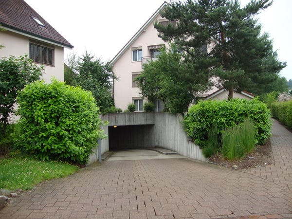 Einstellplatz per sofort zu vermieten! 2
