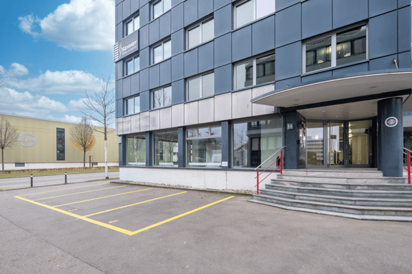Bürofläche mit Weitblick und Potenzial 17