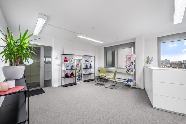 Bürofläche mit Weitblick und Potenzial 2