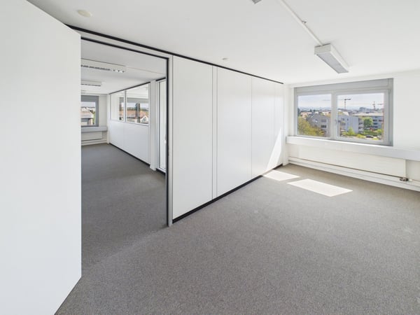 Bürofläche mit Weitblick und Potenzial 13