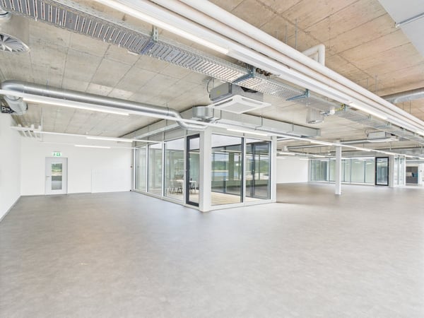 Beeindruckende Gewerbefläche in Oberentfelden - vielseitig nutzbar 5