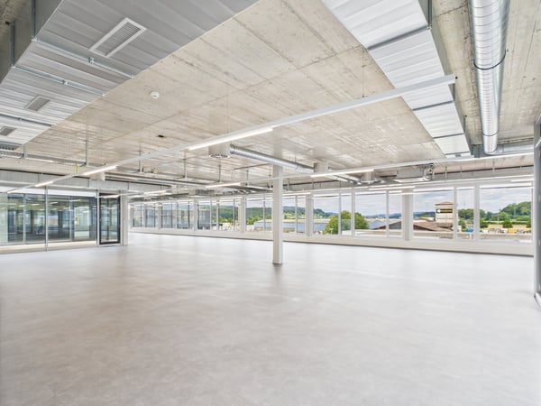 Beeindruckende Gewerbefläche in Oberentfelden - vielseitig nutzbar 7