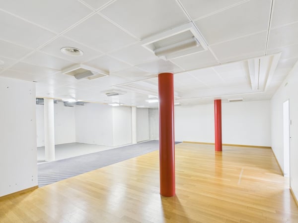 Moderne Ladenfläche mit hoher Visibilität an zentraler Lage in Wil 13