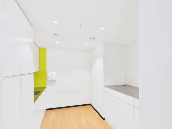 Vollausgebaute Grosszügigkeit - Bürofläche in Zürich-Altstetten 10