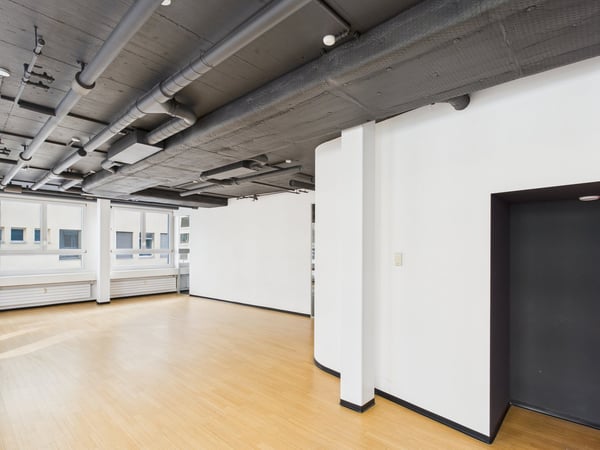 Vollausgebaute Grosszügigkeit - Bürofläche in Zürich-Altstetten 9