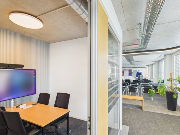 Ankommen und loslegen — 1.190 m² vollausgebautes Topbüro ab sofort verfügbar 28