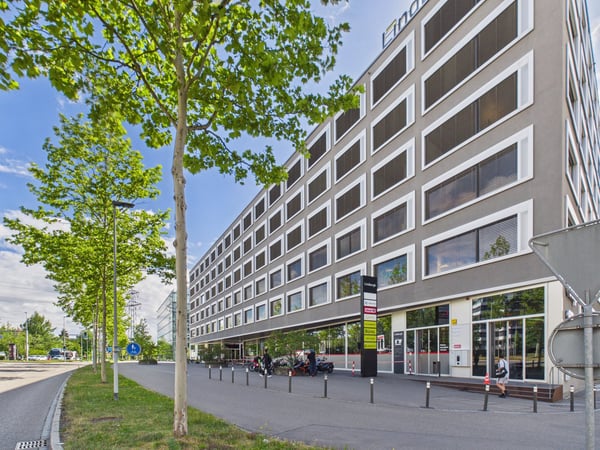 Ankommen und loslegen — 1.190 m² vollausgebautes Topbüro ab sofort verfügbar 2