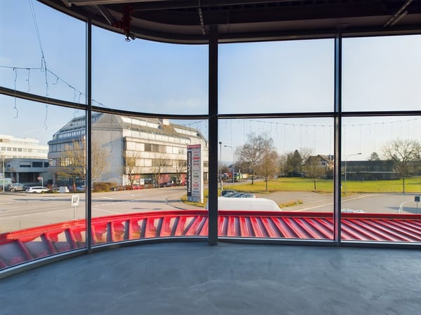 Moderne vielseitige Gewerbeflächen in Oberglatt 4