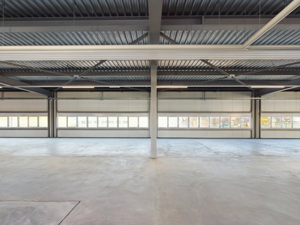 Moderne vielseitige Gewerbeflächen in Oberglatt 5