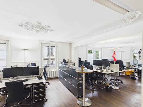 Vollausgebaut und Erstklassig - Büroflächen im Herzen von Zürich 12