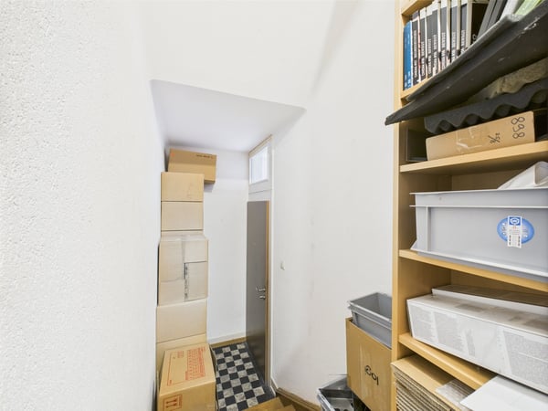 Grand bureau lumineux à louer au cœur de Lausanne 4