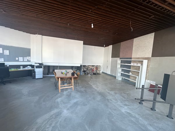 À louer : Surface commerciale/bureau polyvalente sur 2 niveaux 5