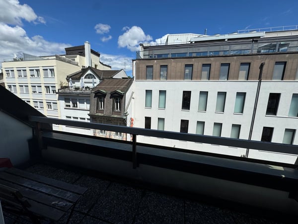 Appartement lumineux de 2.5 pièces avec balcon au cœur de Lausanne 4