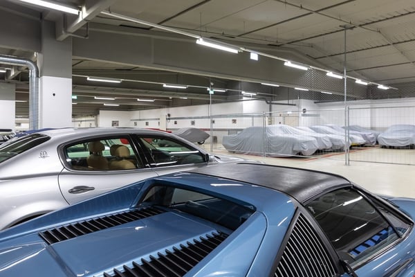 CLASSIC & SPORT CARS STORAGE BIOGGIO-AFFITTASI POSTI AUTO SORVEGLIATI 13