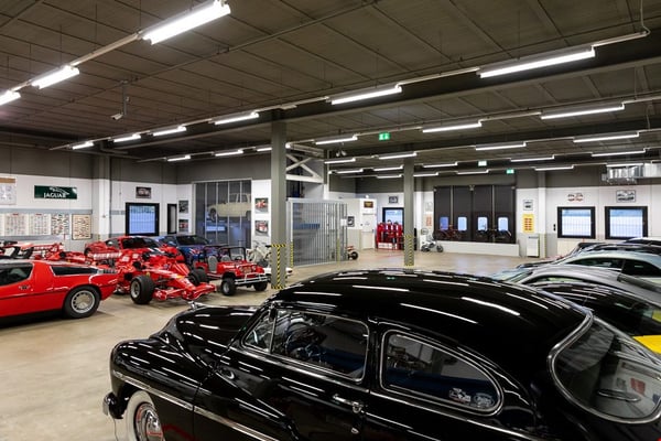 CLASSIC & SPORT CARS STORAGE BIOGGIO-AFFITTASI POSTI AUTO SORVEGLIATI 9