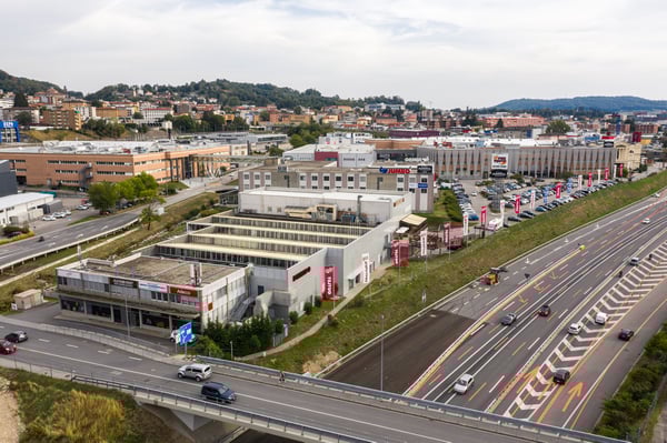 Mendrisio - Affittasi magazzino di 260 mq al piano terra (rif. D20) 6