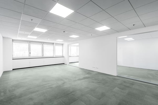 LUGANO NORD - AFFITTASI LUMINOSO UFFICIO DI 390 MQ (rif. 213) 12
