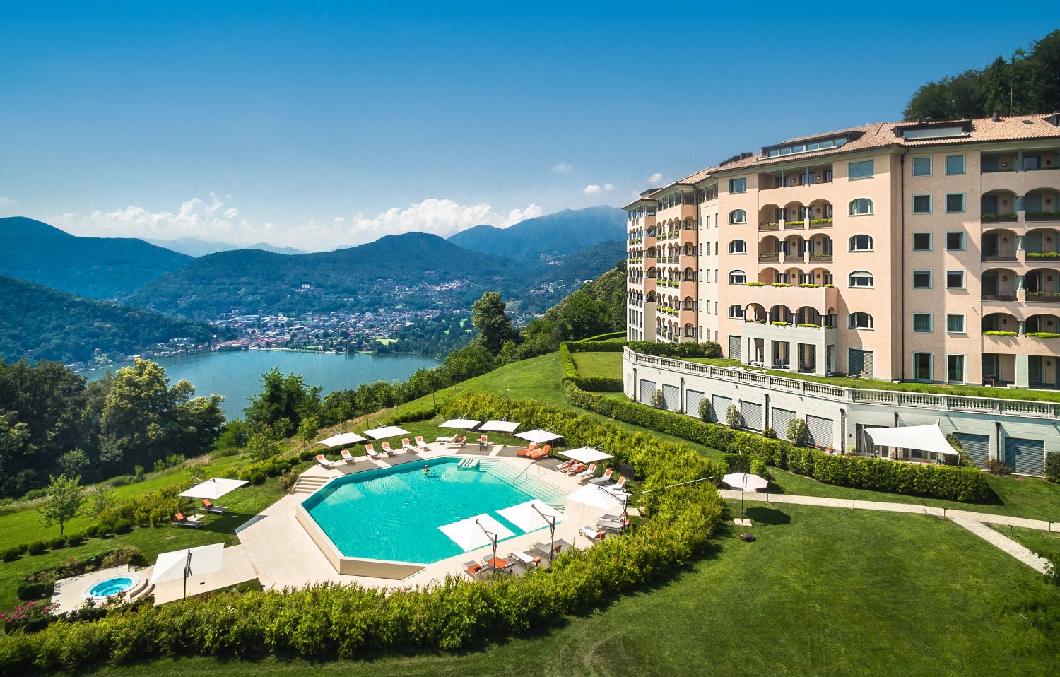 hilltop property, large pool, loungers, lake view, mountain view