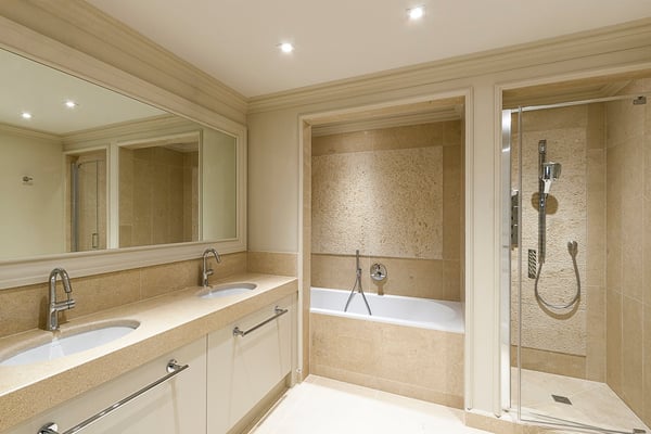 COLLINA D'ORO - AFFITTASI INCANTEVOLE APPARTAMENTO CON GIARDINO PRIVATO E VISTA LAGO (rif. 002) 9
