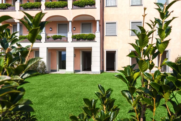 COLLINA D'ORO - AFFITTASI INCANTEVOLE APPARTAMENTO CON GIARDINO PRIVATO E VISTA LAGO (rif. 002) 11