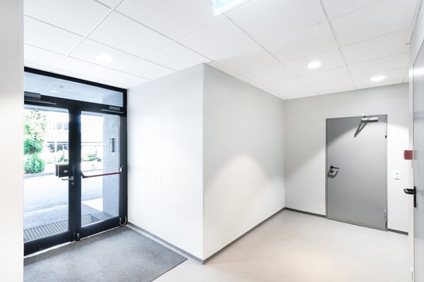 LABORATORIO E MAGAZZINO IN AFFITTO A BIOGGIO (rif. 011) 9