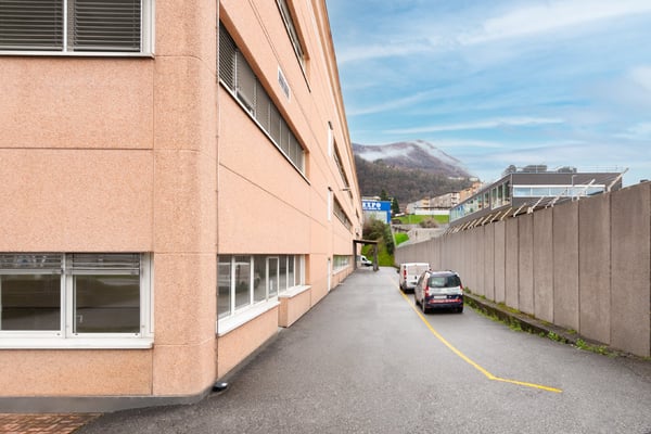 Ufficio e magazzino in affitto a Mendrisio - San Martino 12