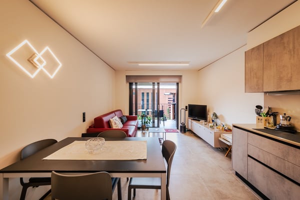 RIVA SAN VITALE - AFFITTASI APPARTAMENTO ARREDATO CON AMPIO TERRAZZO (Rif. 106) 1