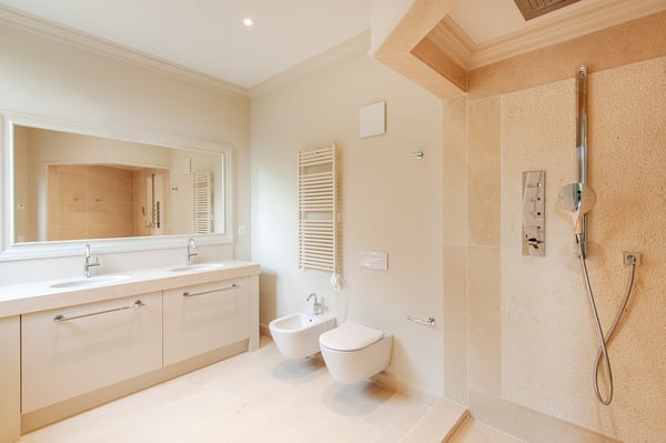 COLLINA D'ORO-AGRA - Lussuoso appartamento di 276 mq con ampia loggia e vista lago (Rif. 303) 9