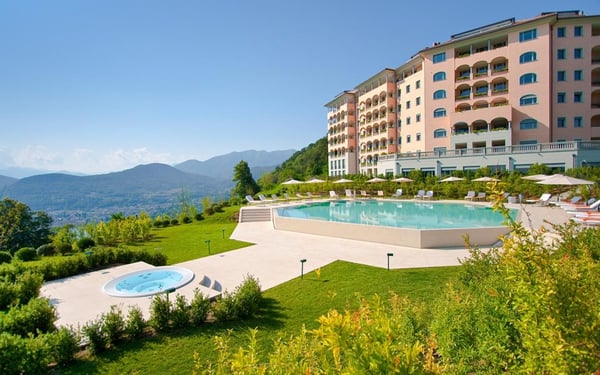 LUGANO-COLLINA D'ORO - AFFITTASI APPARTAMENTO ARREDATO CON SERVIZI ALBERGHIERI (Rif. 307) 10