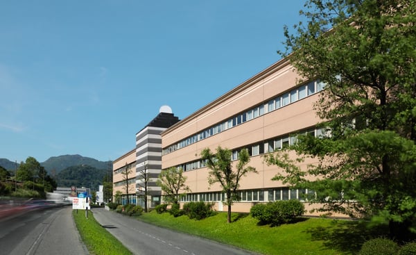 LUGANO NORD - AFFITTASI LABORATORIO/MAGAZZINO DI 1115MQ 2