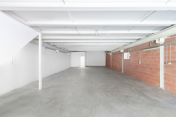 MAGAZZINO E UFFICIO IN AFFITTO A LAMONE (rif. 007-027) 2