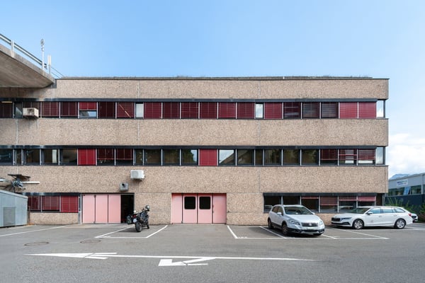 MAGAZZINO E UFFICIO IN AFFITTO A BIOGGIO (rif. 003-061) 10