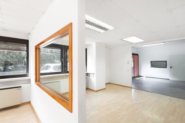 MAGAZZINO E UFFICIO IN AFFITTO A BIOGGIO (rif. 003-061) 9